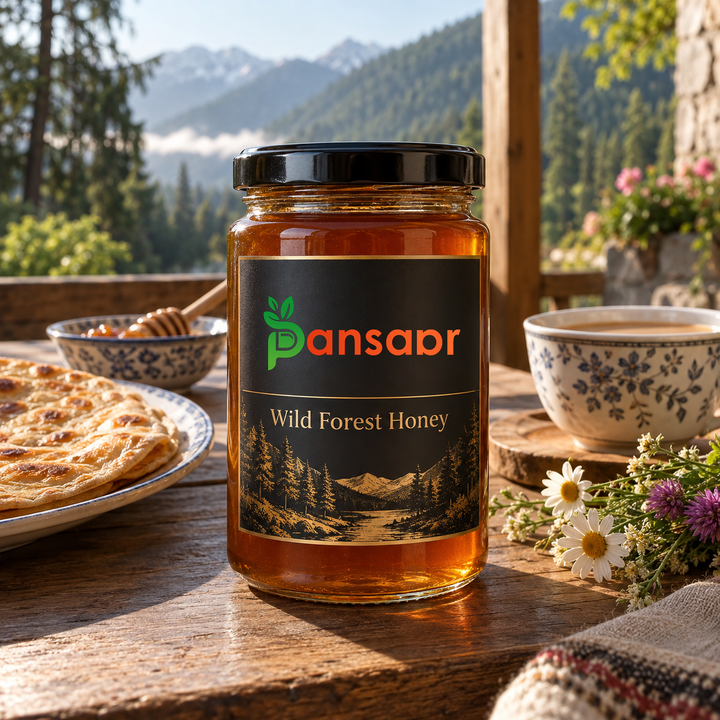 Pansaar Wild Forest Honey lifestyle 1